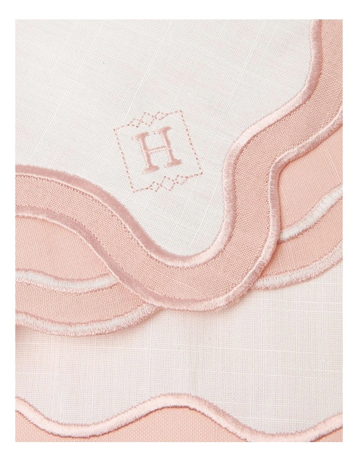 Promo β¨ Heritage Florence Scalloped Edge In Pink/White Pink And White Table Runner π 4 Promo β¨ Heritage Florence Scalloped Edge In Pink/White Pink And White Table Runner π - Image 2