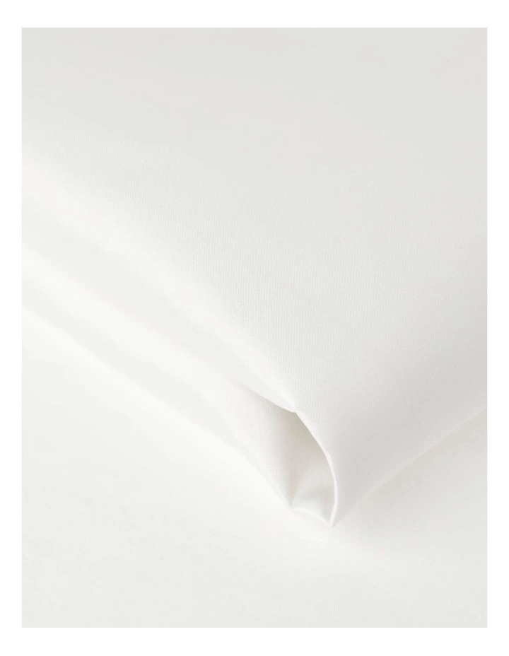 Berry Lace Table Cloth in White/Red Wholesale ???? Heritage Berry Lace Table Cloth In White/Red ???? -Barcraft shop unnamed file 1184